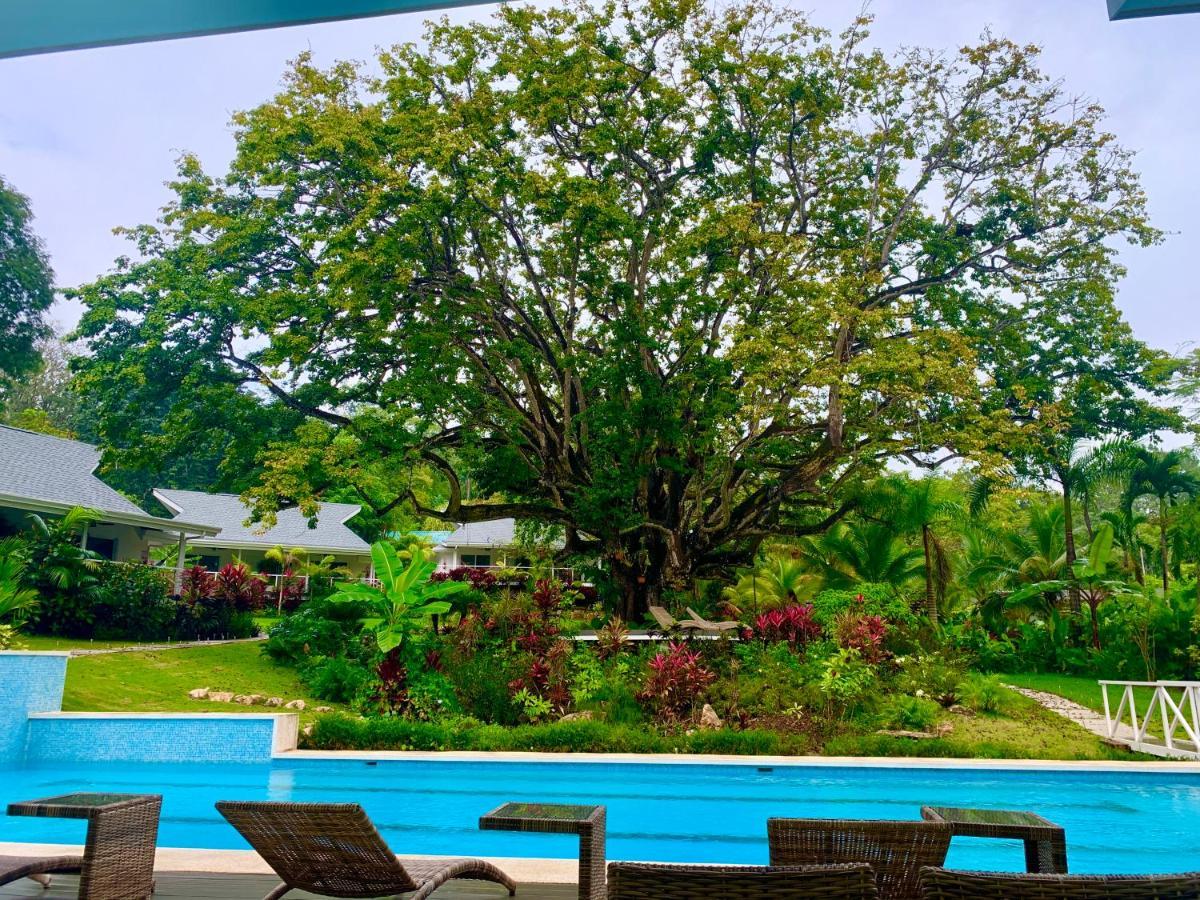 Aves Hotel Montezuma Exterior foto